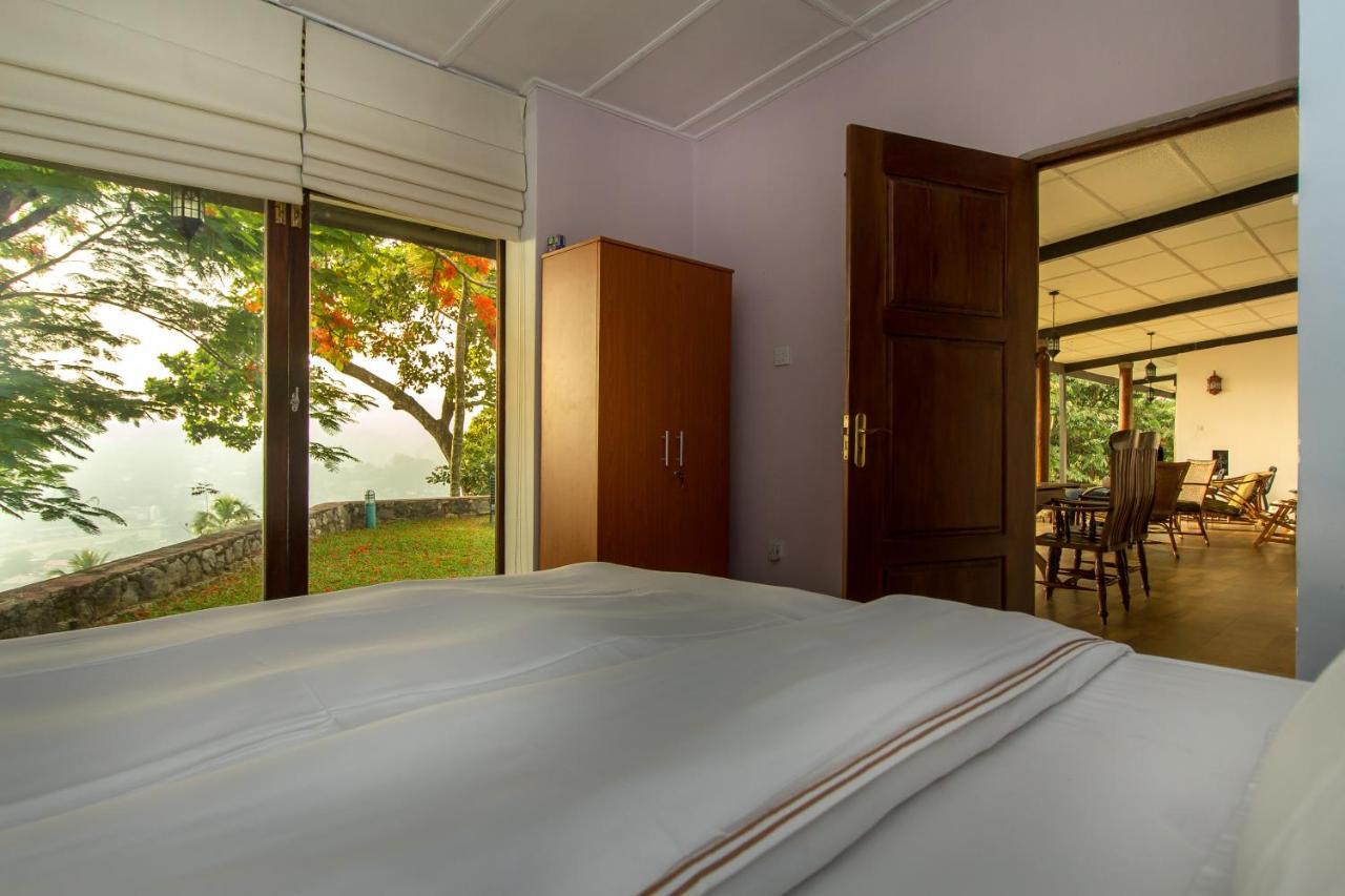 The Buena Vista Kandy Kültér fotó